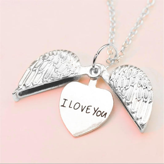 DL Trendy Heart Angel Wings Open Pendant Necklace Romantic "I Love You"