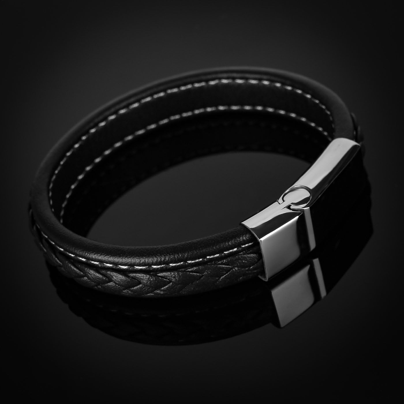 DL Elegant leather bracelet for men