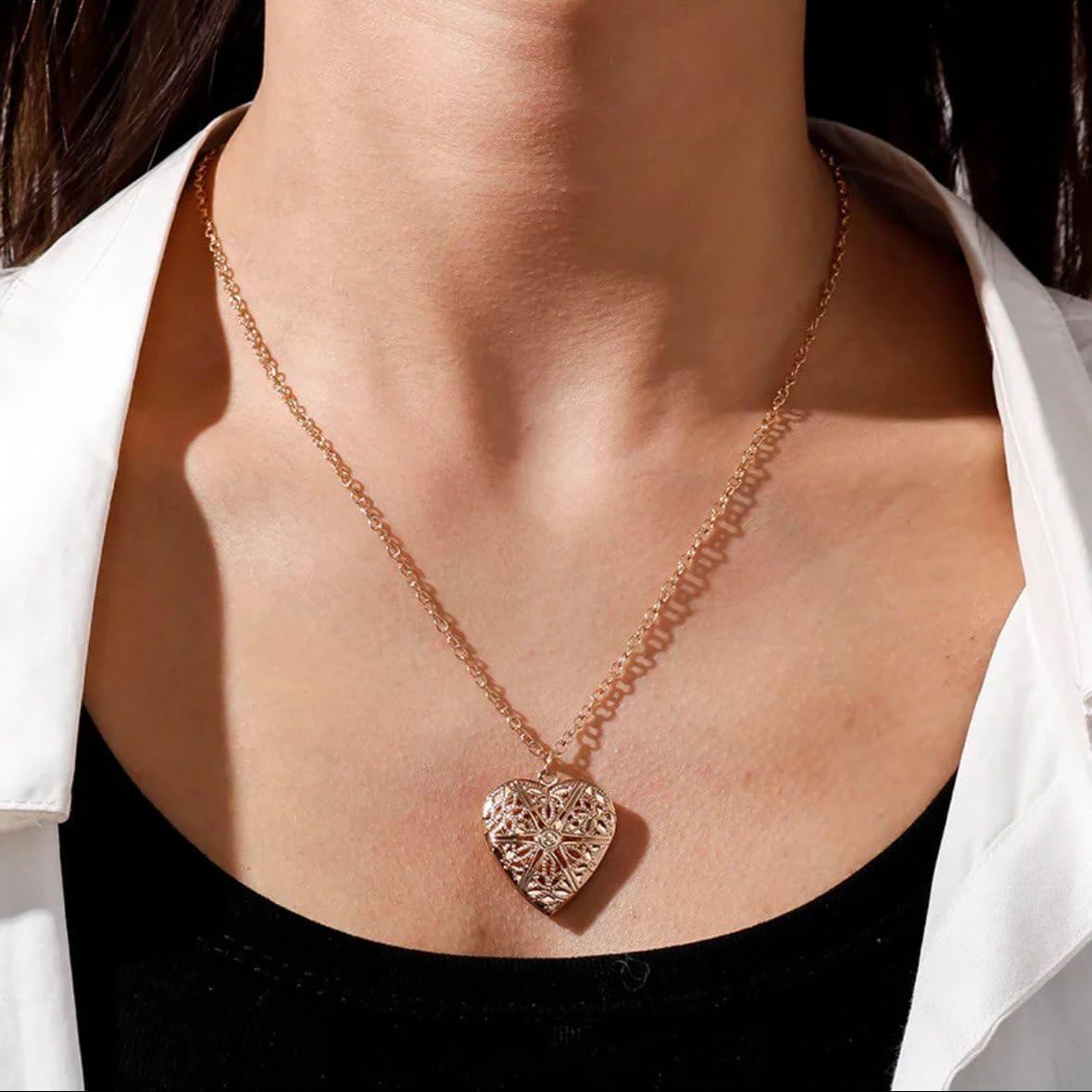 DL Sweet Peach Heart Love Chain Necklace for Woman