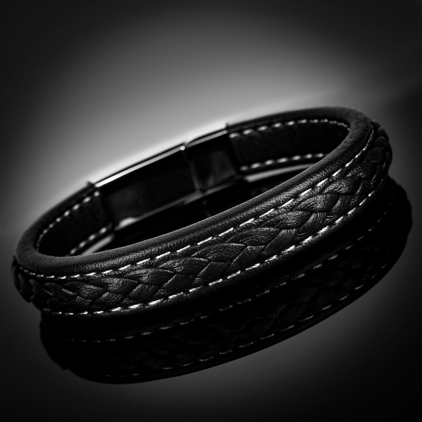 DL Elegant leather bracelet for men