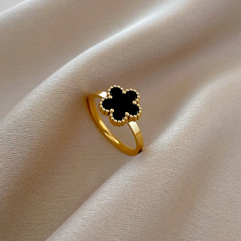 DL Five Leaf Petal Finger Rings