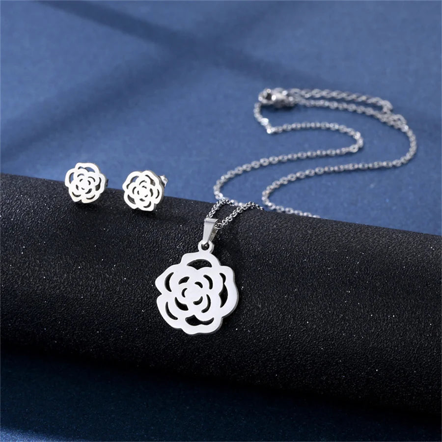 DL Elegant Daisy Flowers Charm Chain Choker Necklaces For Women