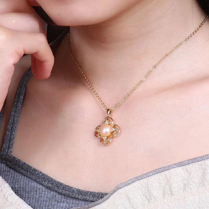 DL Zircon Flower Pendant Necklace