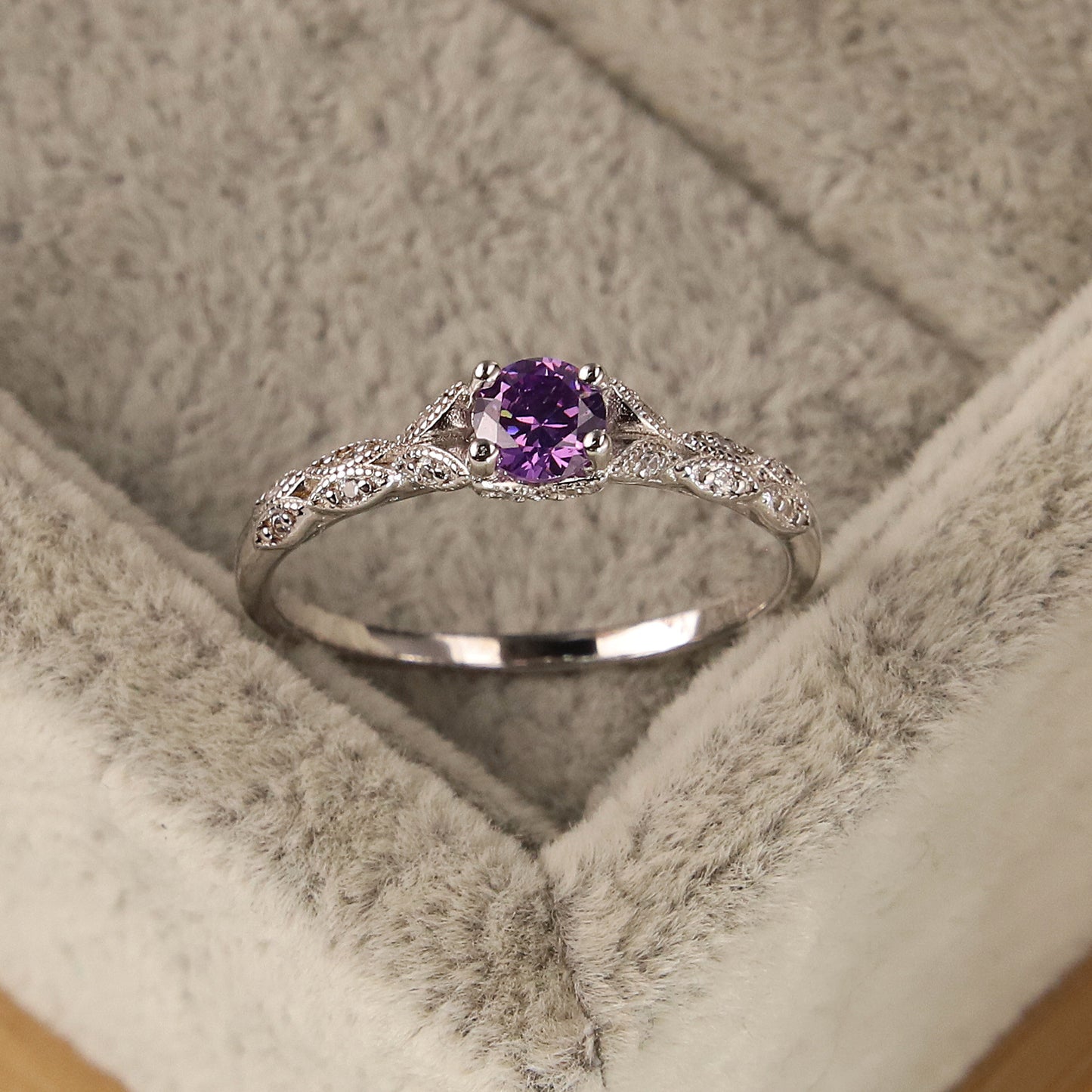 DL Luxury Wind Amethyst Lady's Ring